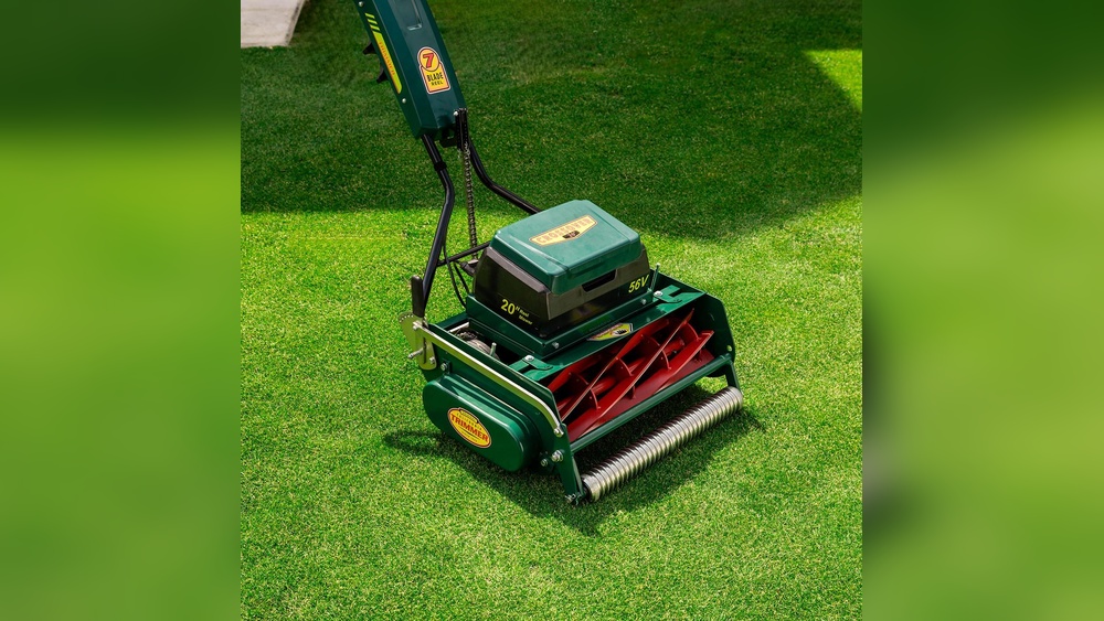Can You Cut Wet Grass With a Reel Mower?