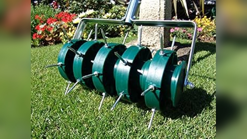 Greenkey Rolling Lawn Aerator